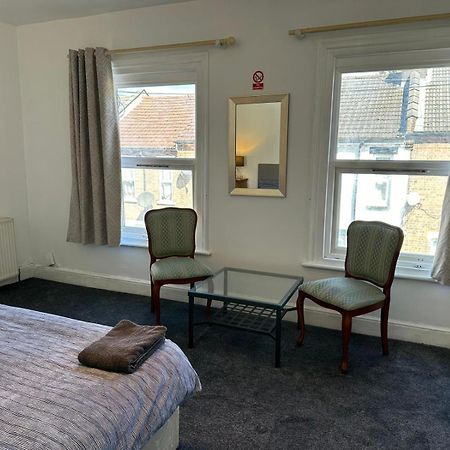 Appartement Luton Town House Near Airport Extérieur photo