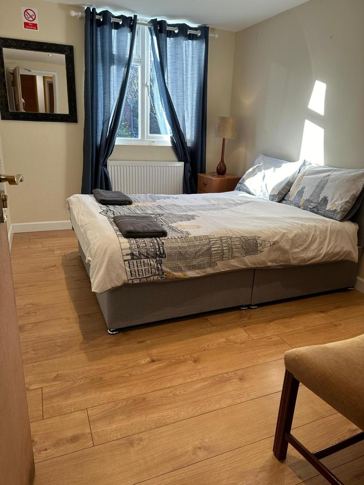 Appartement Luton Town House Near Airport Extérieur photo